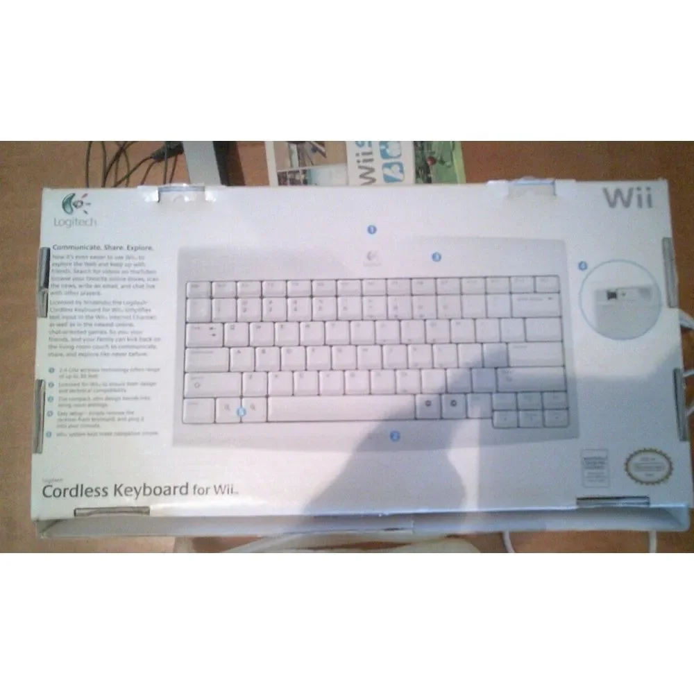 WII sports console with‎ game wireless keyboard and accessories tested works